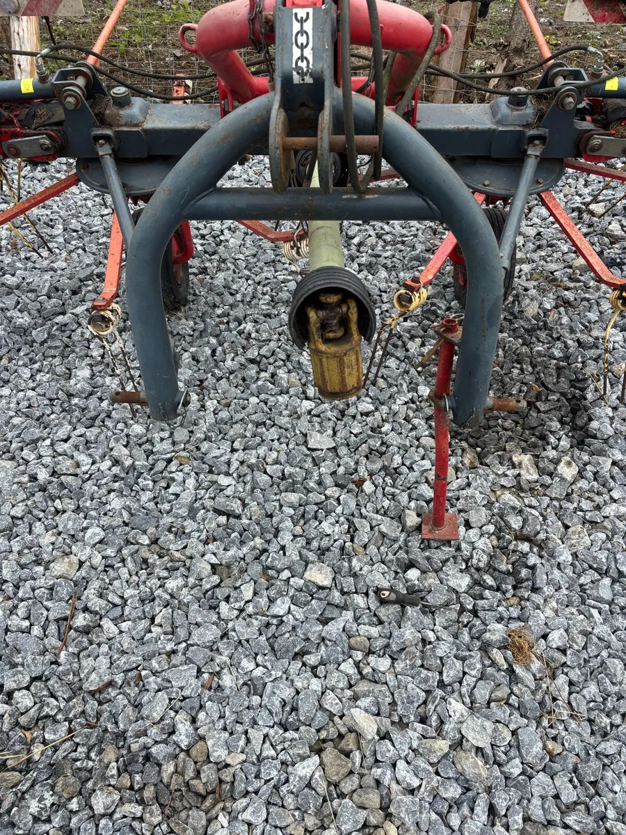 4 rotor tedder - Image 3