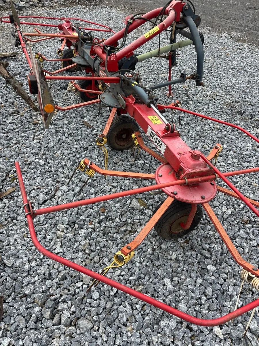 4 rotor tedder - Image 4