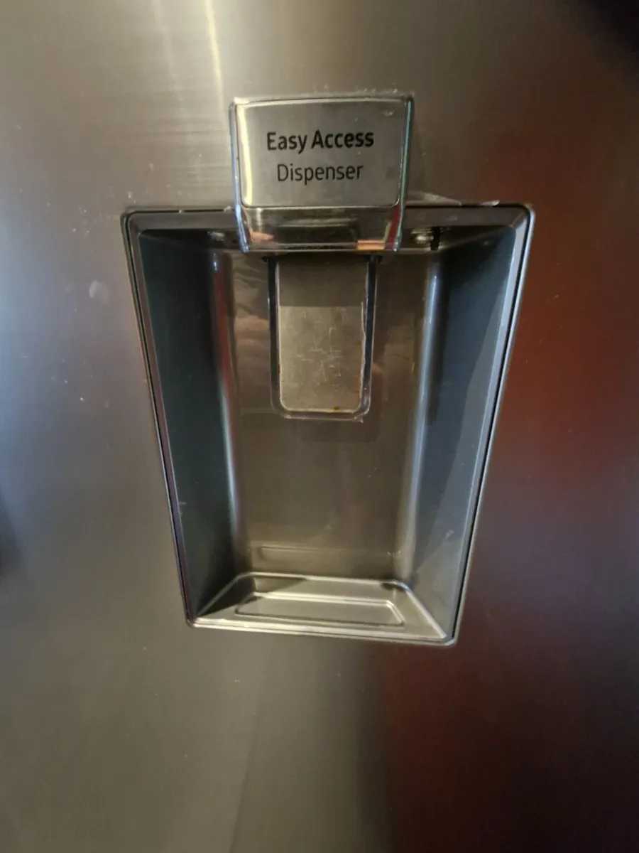 1 x Samsung Fridge and 1 x Samsung Freezer - Image 4
