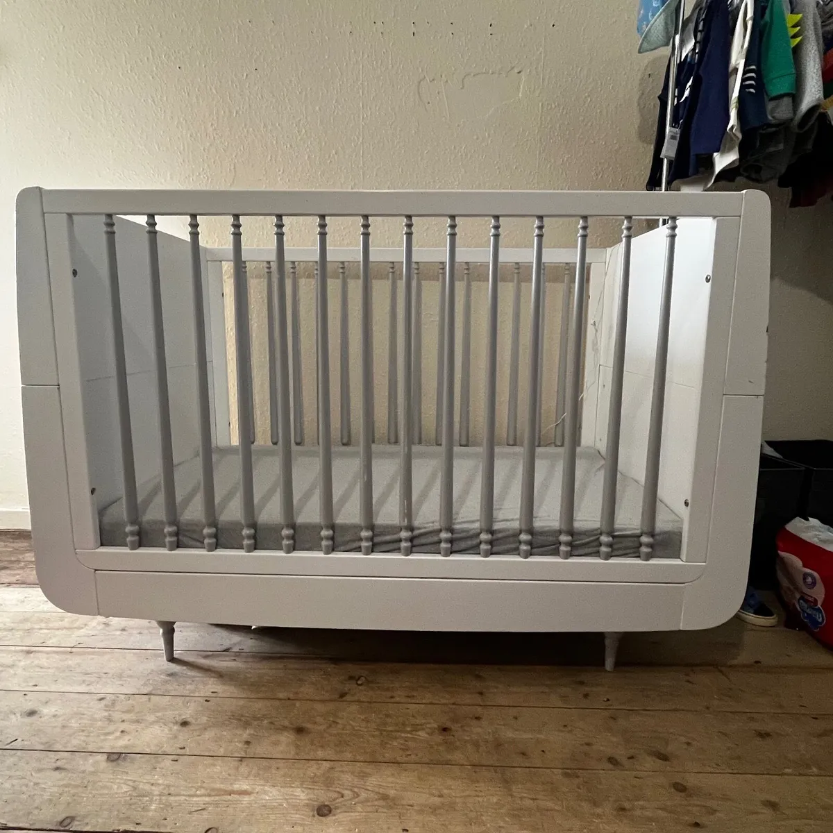 Snuzkot including mattree and two fitted sheets - Image 1
