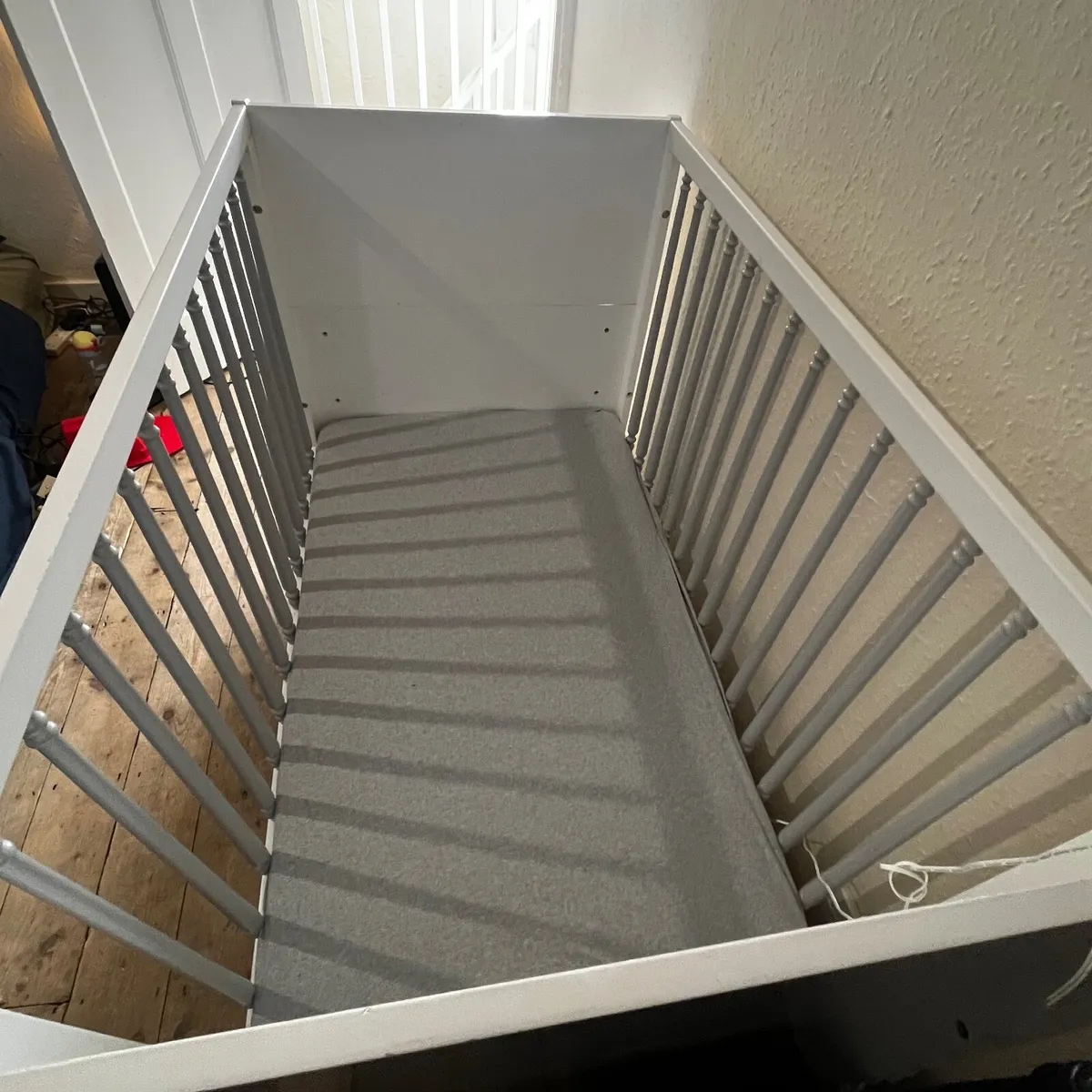 Snuzkot including mattree and two fitted sheets - Image 3
