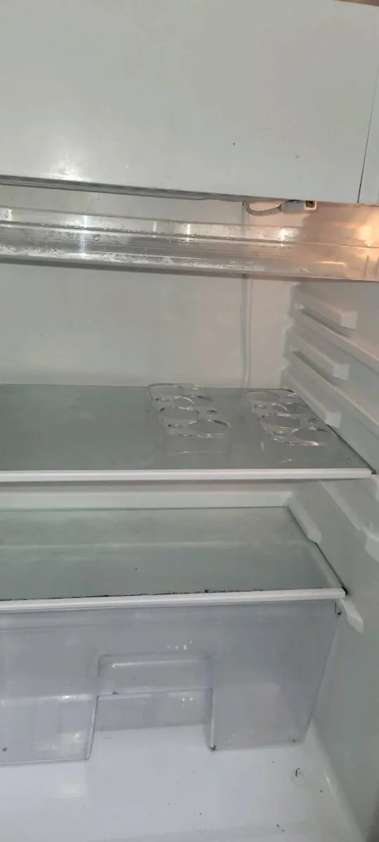 Fridge/freezer - Image 4