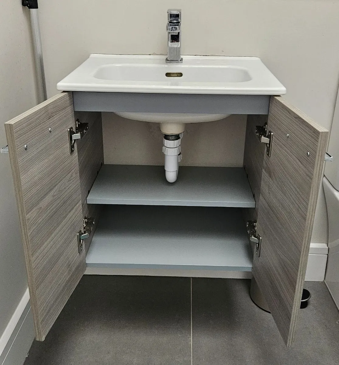 Vanity Unit For Bathroom 2 Doors - Image 4