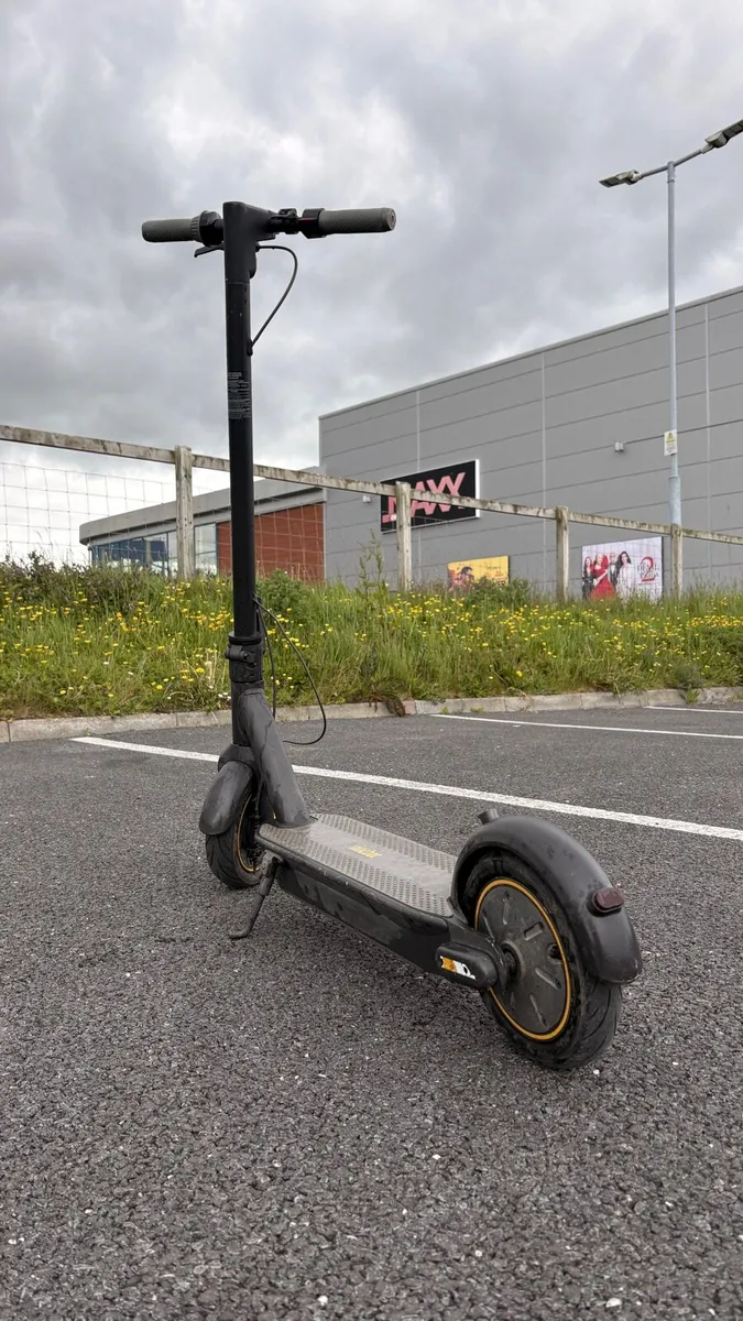 Electric scooter - Image 1