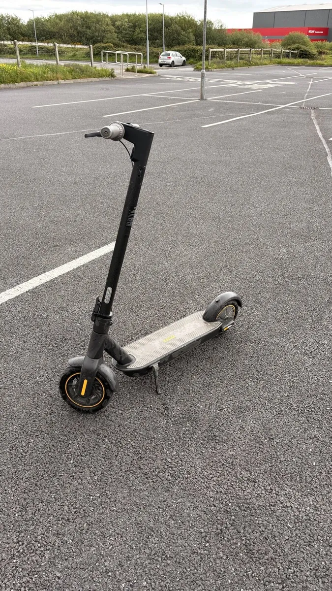 Electric scooter - Image 3