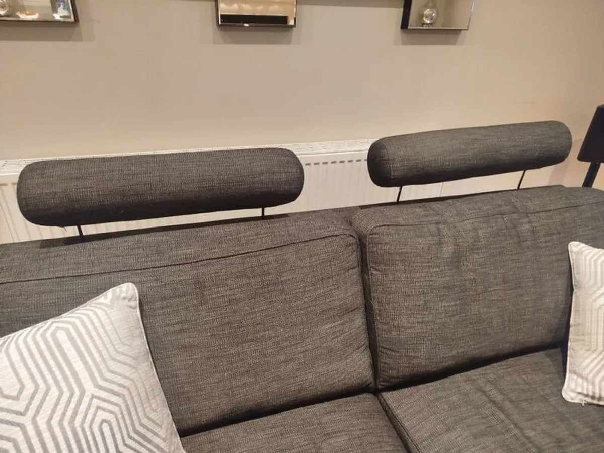 Arnotts Couch - Image 3