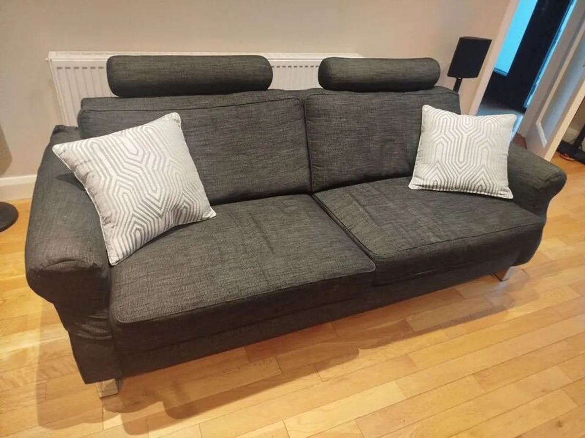 Arnotts Couch - Image 1