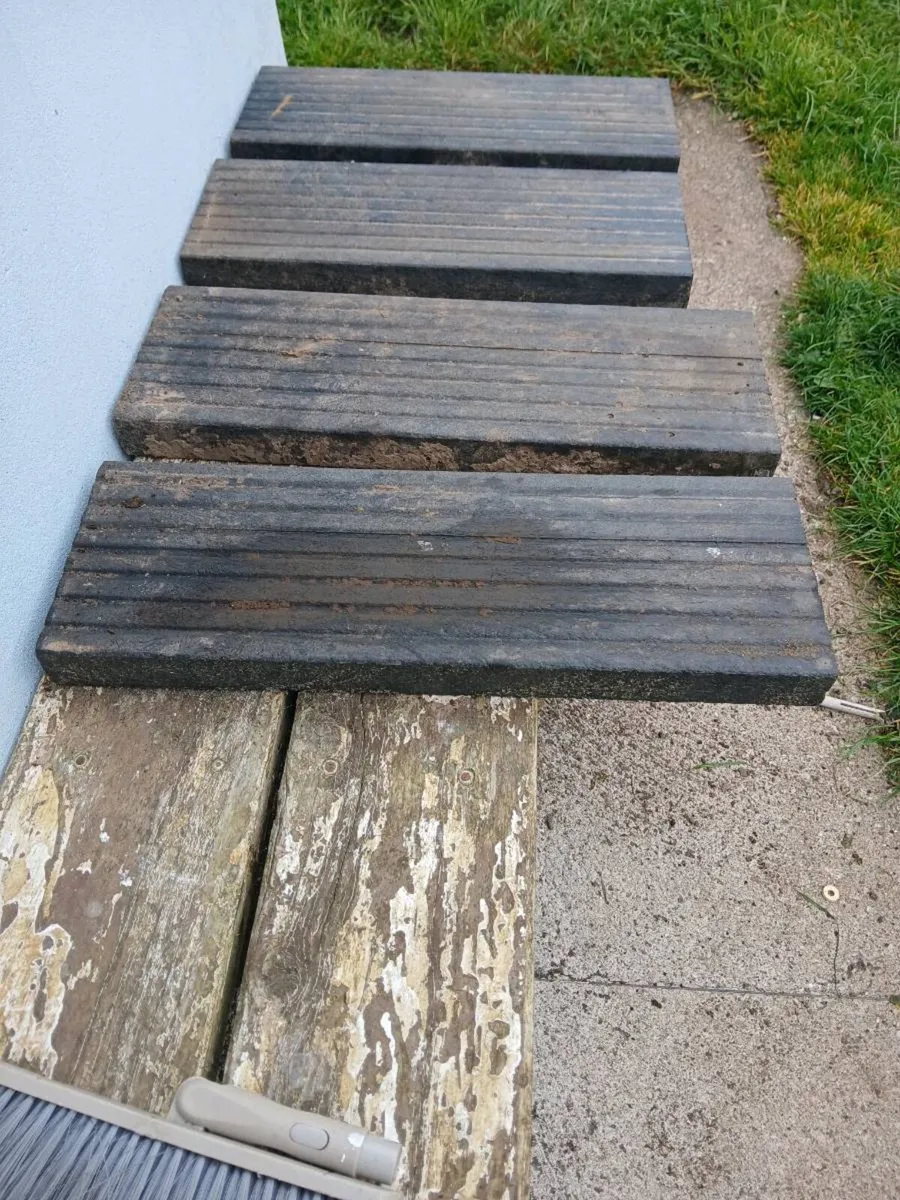 Plastic blocks - Image 1
