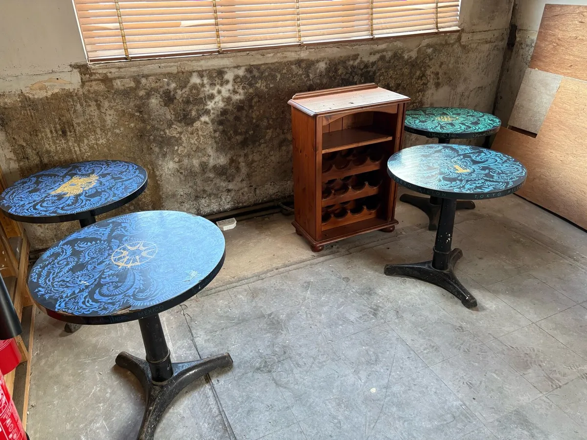 Pub furniture and memorabilia - Image 2