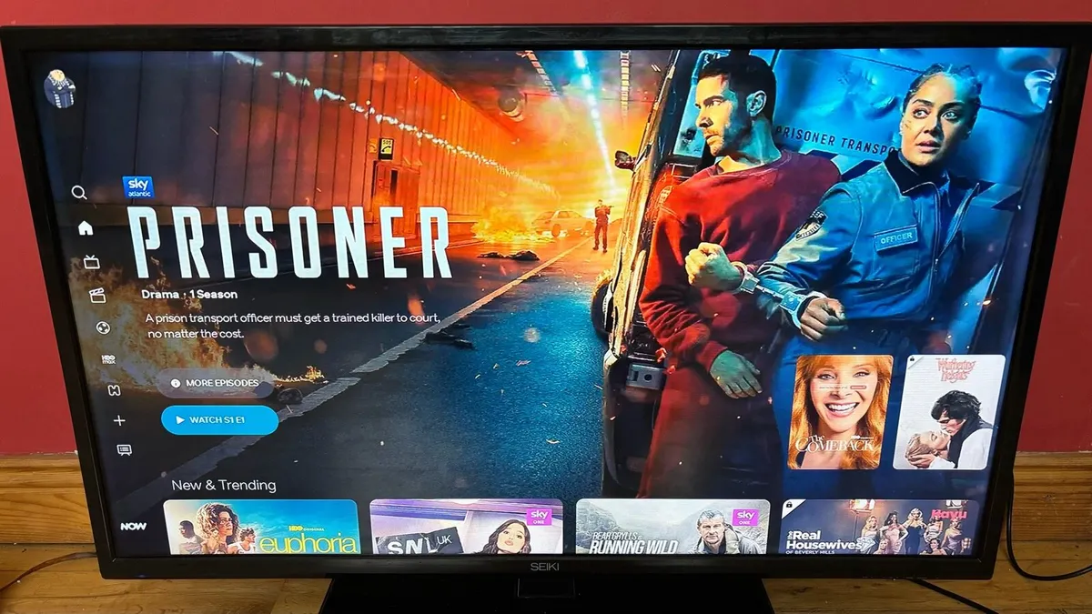 40” TV with NOW TV Smart Stick - Image 4