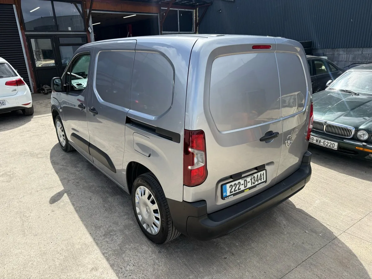 2022 Opel combo - Image 3