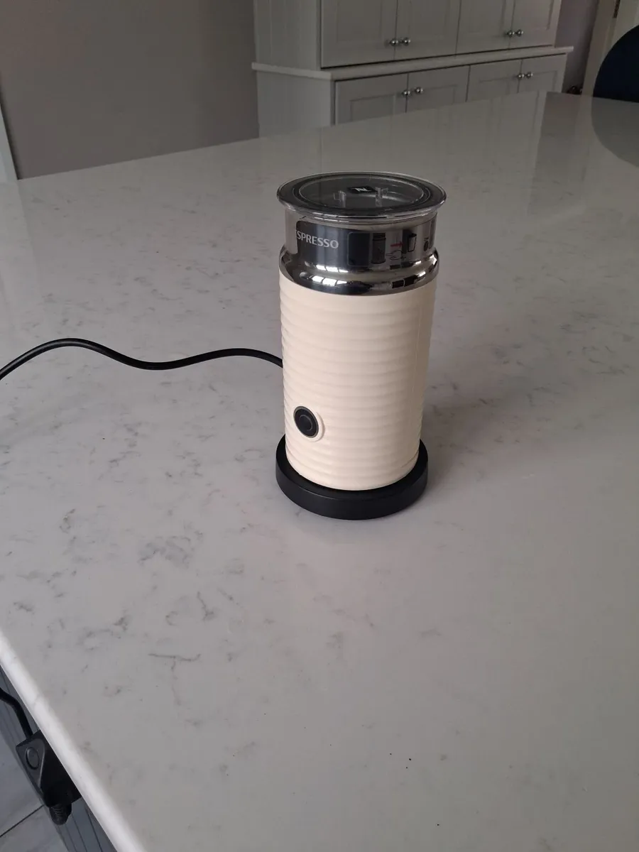 Nespresso Coffee Machine - Image 4