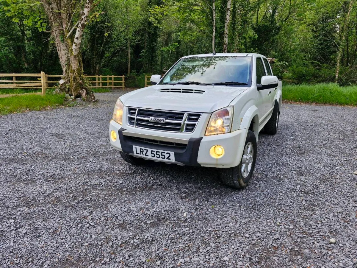 Isuzu rodeo 2.5 2009 - Image 1