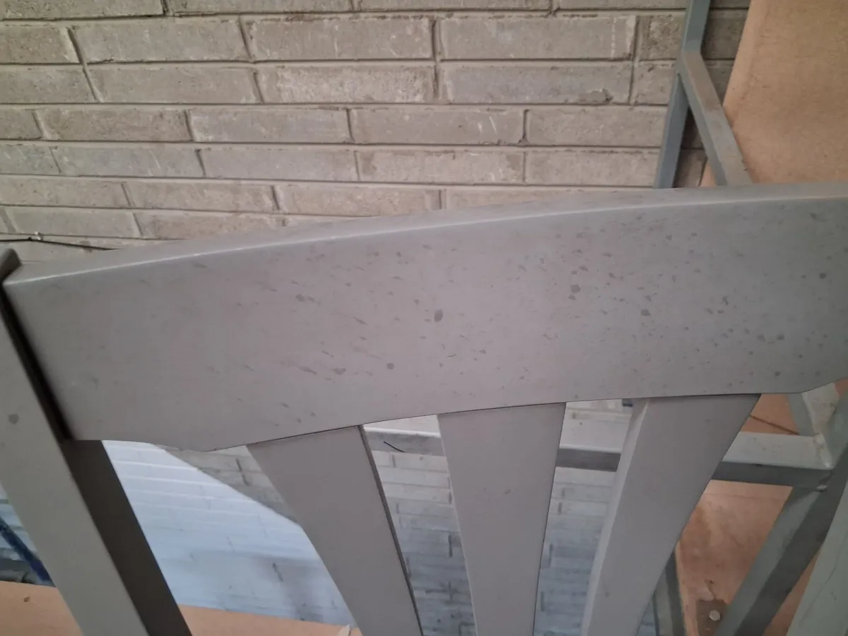 dining table and 4 chairs - Image 2