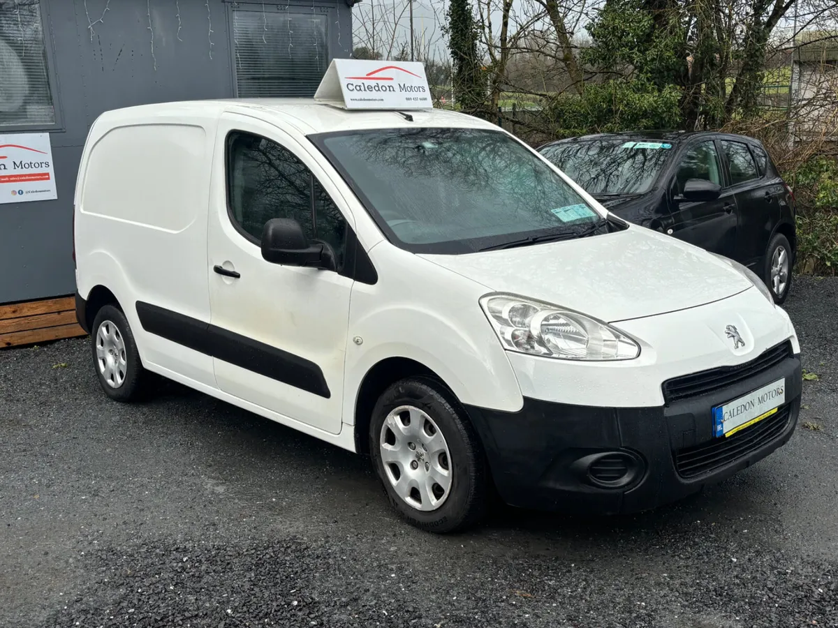 PEUGEOT PARTNER- LOW KM-NEW CVTR - Image 1