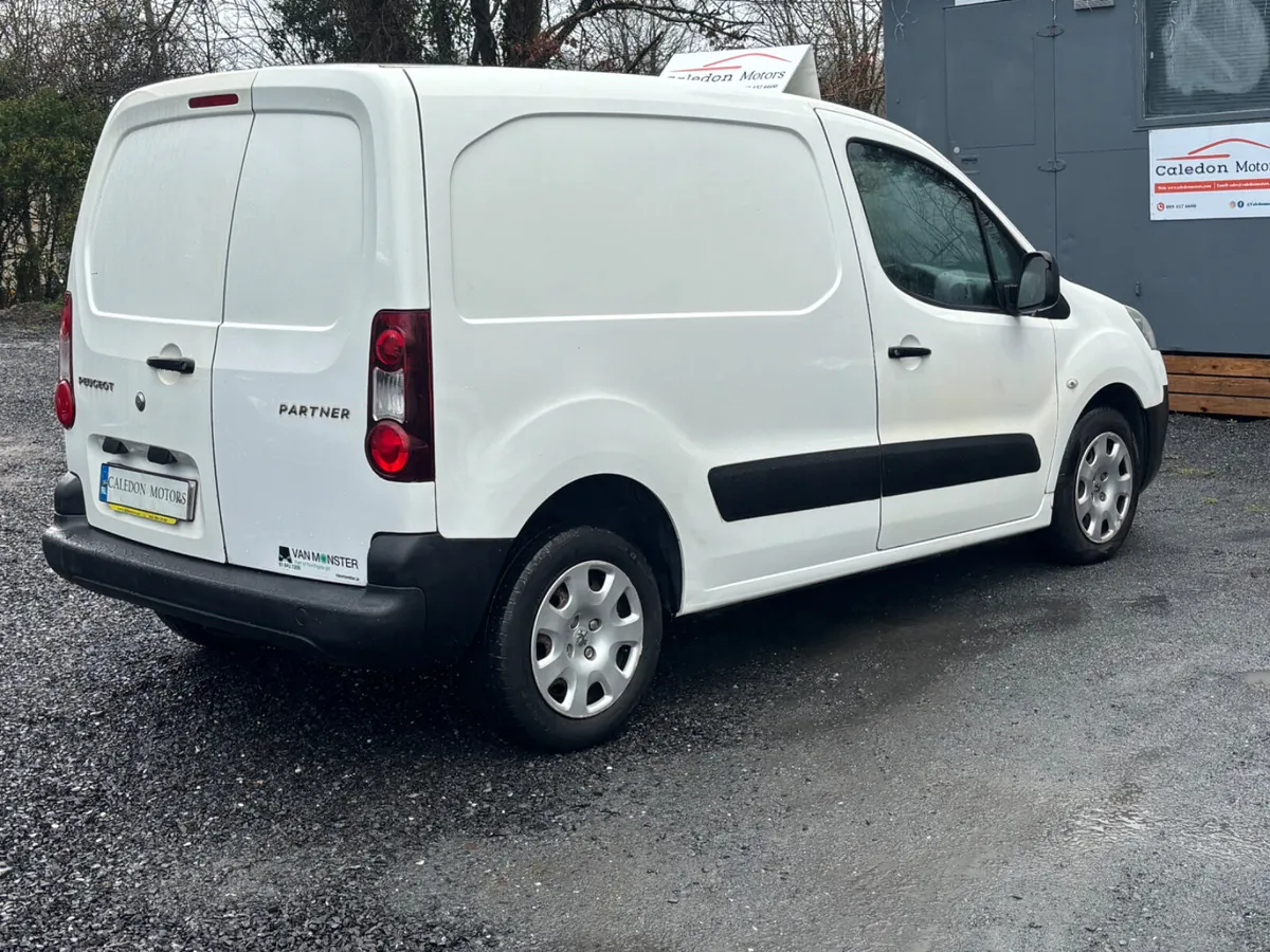 PEUGEOT PARTNER- LOW KM-NEW CVTR - Image 4