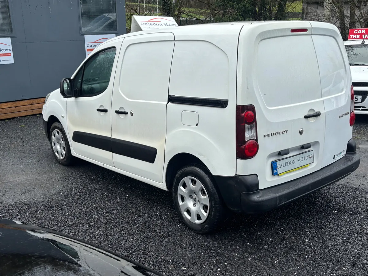 PEUGEOT PARTNER- LOW KM-NEW CVTR - Image 3