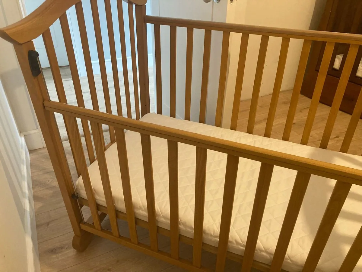 Baby Cot - Image 4