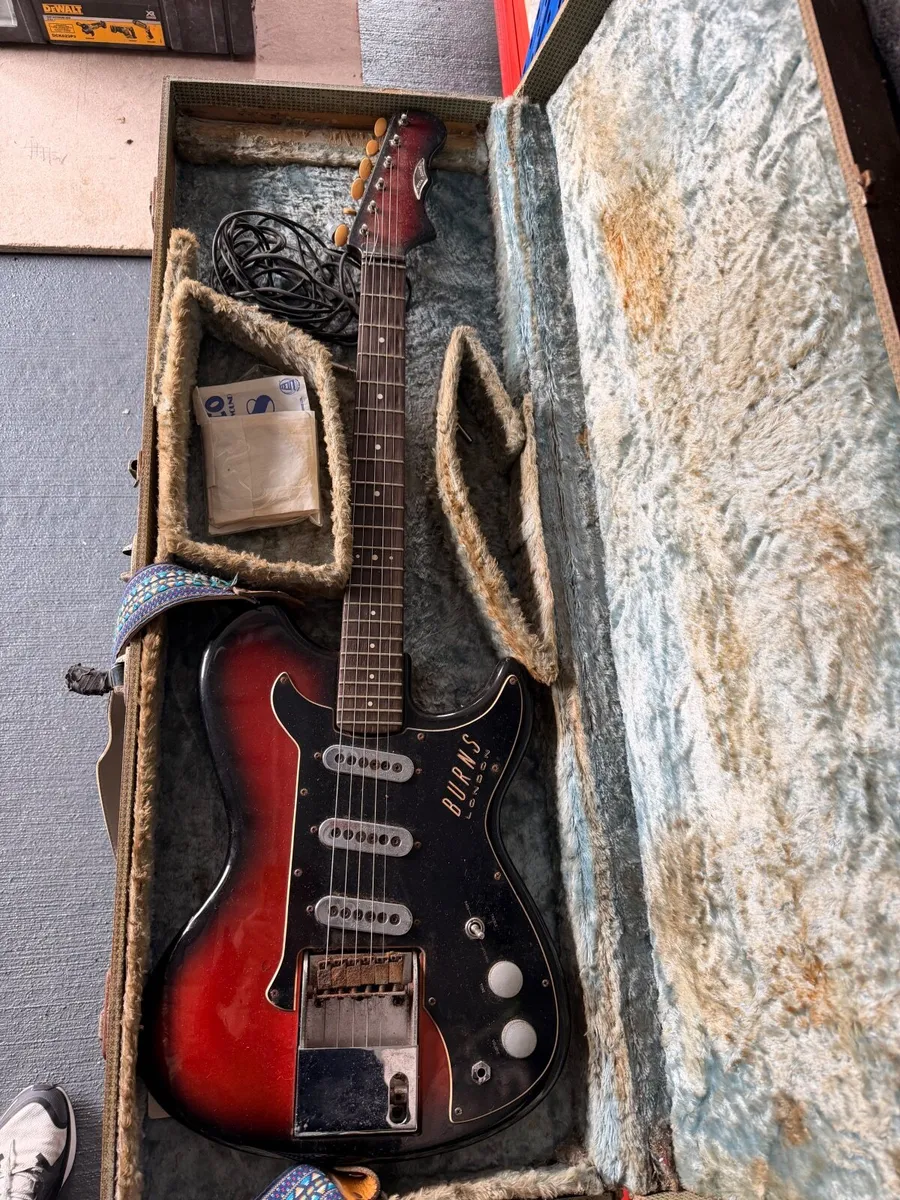 Guitar - Image 1
