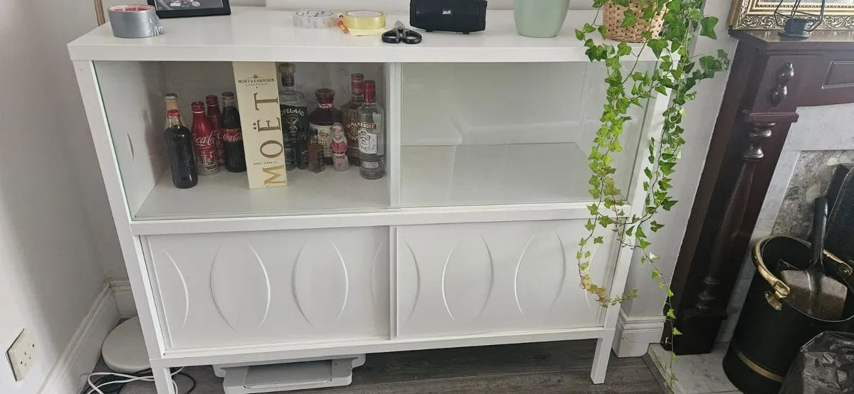 Sideboard - Image 2