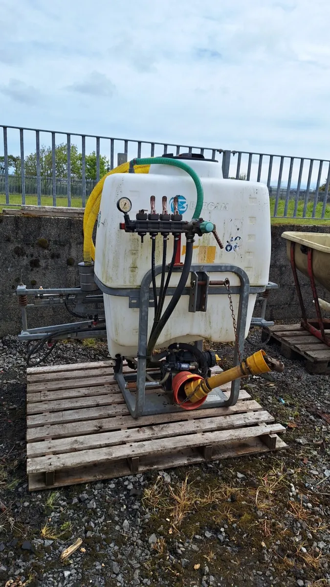 Bargam 400lt Sprayer - Image 1