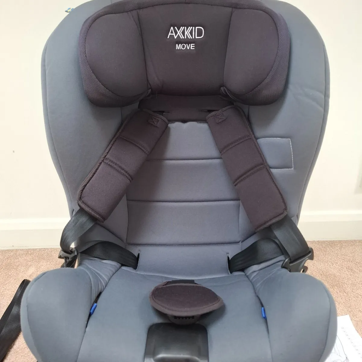 Axkid Move Rear Facing Car Seat - Image 3
