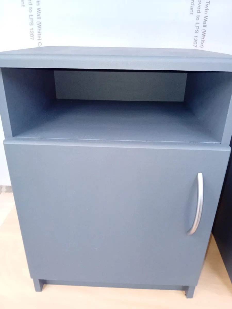 2 bedroom lockers - Image 3