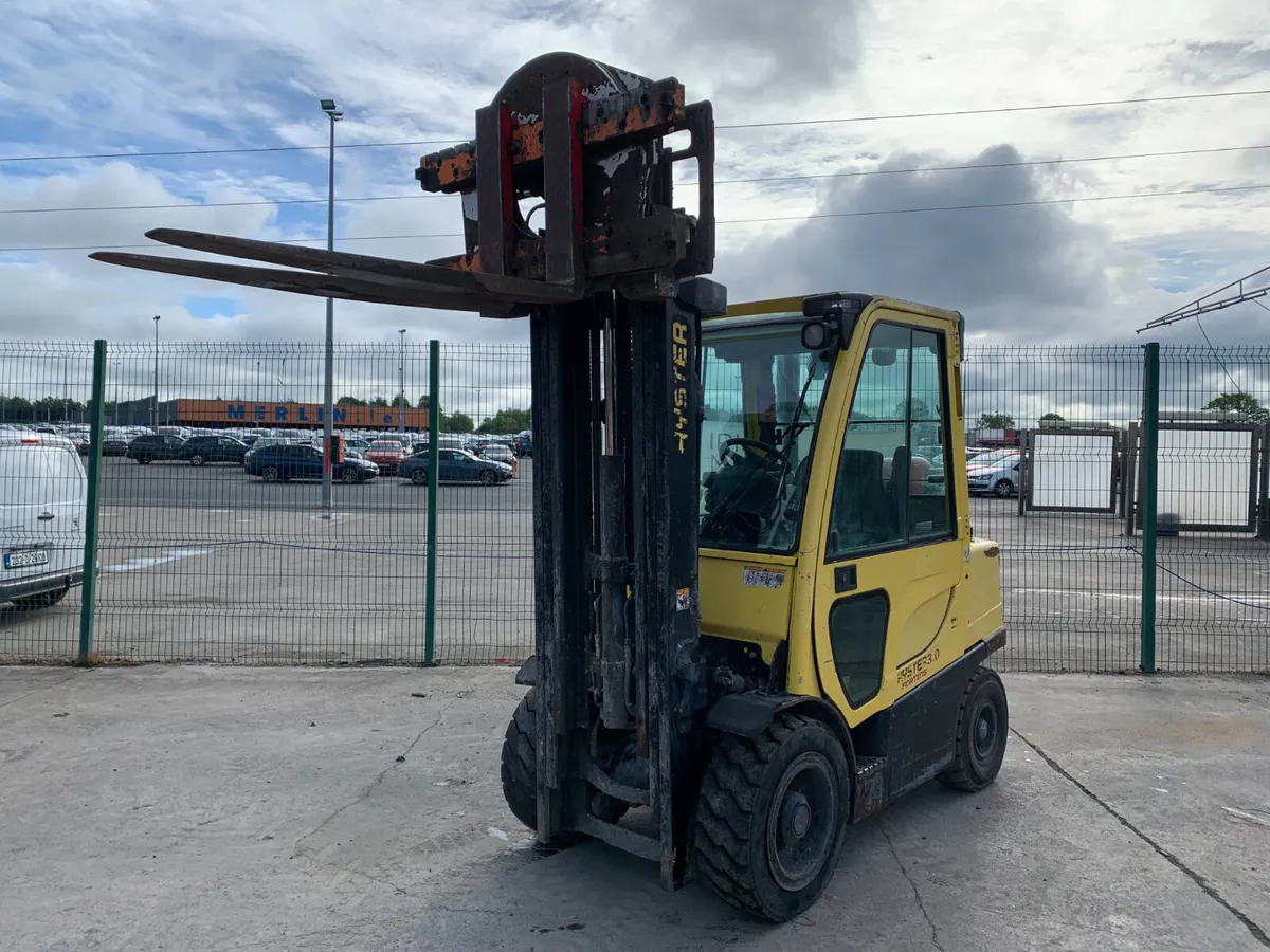 BID ONLINE NOW - 2018 HYSTER 3T GAS FORKLIFT - Image 1