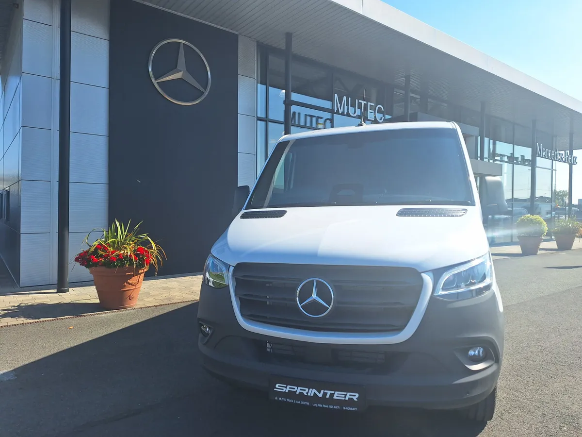 Mercedes-Benz Sprinter 317 Panel Van SELECT H1L2 - Image 2