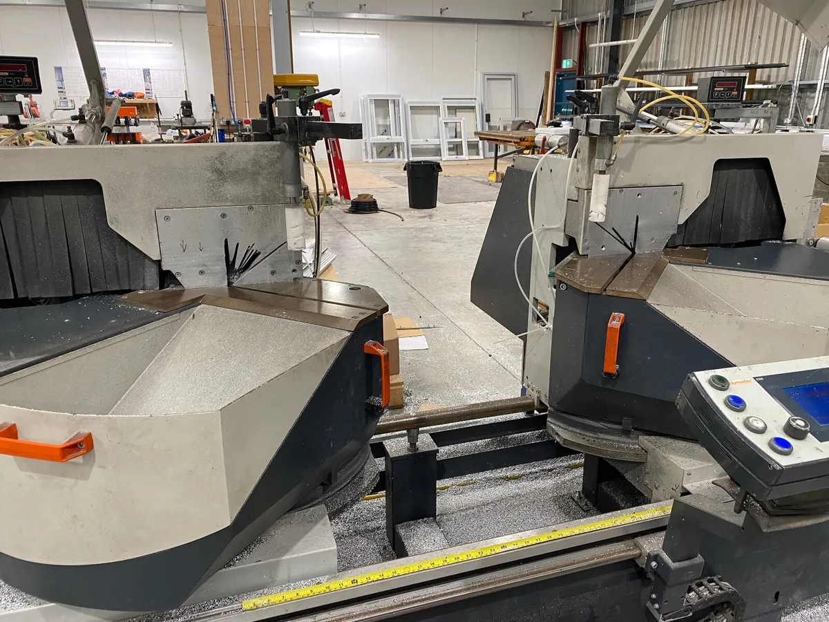 Double Headed saw Elumatec dg104 year 2006 - Image 2