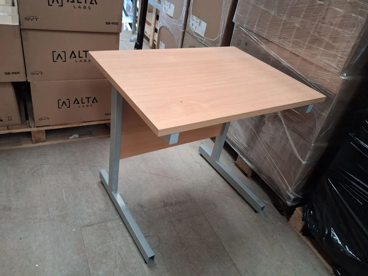 single desk