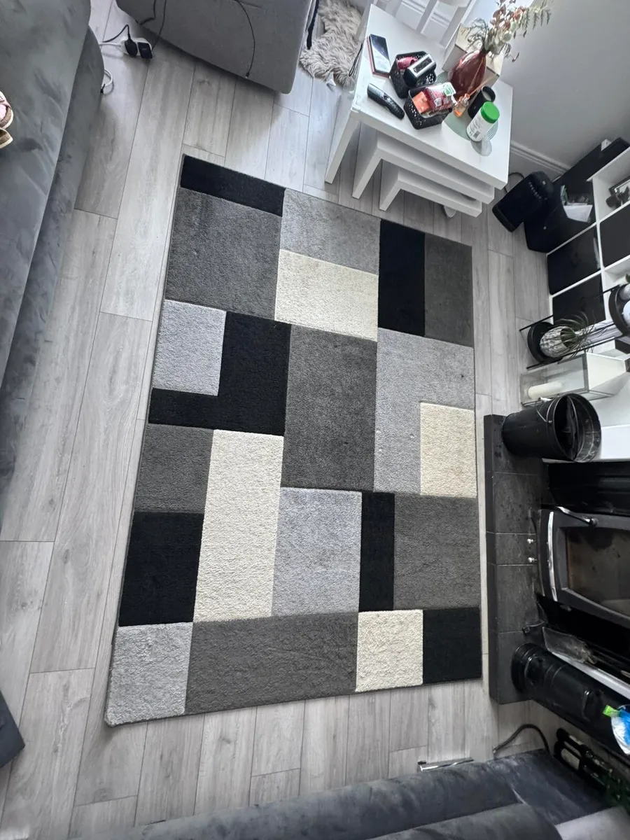 Rug - Image 3
