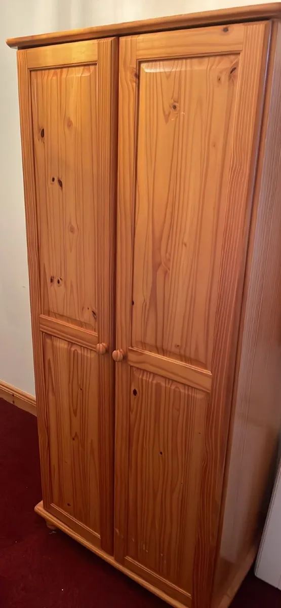 wardrobe