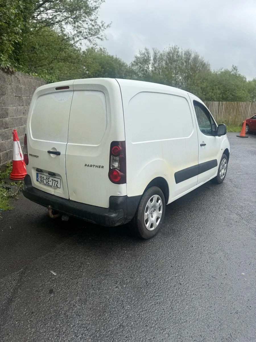 Peugeot Partner Van - Image 2