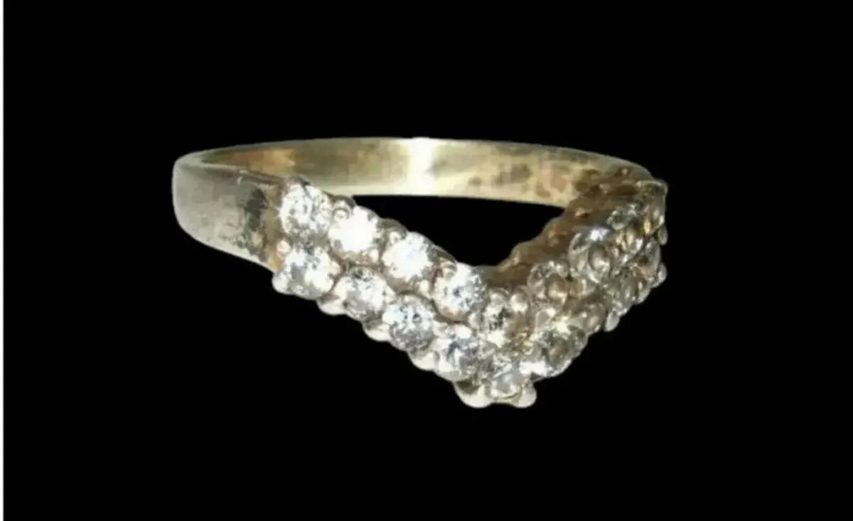 Vintage Hallmarked Silver Sapphire Wishbone Ring - - Image 4