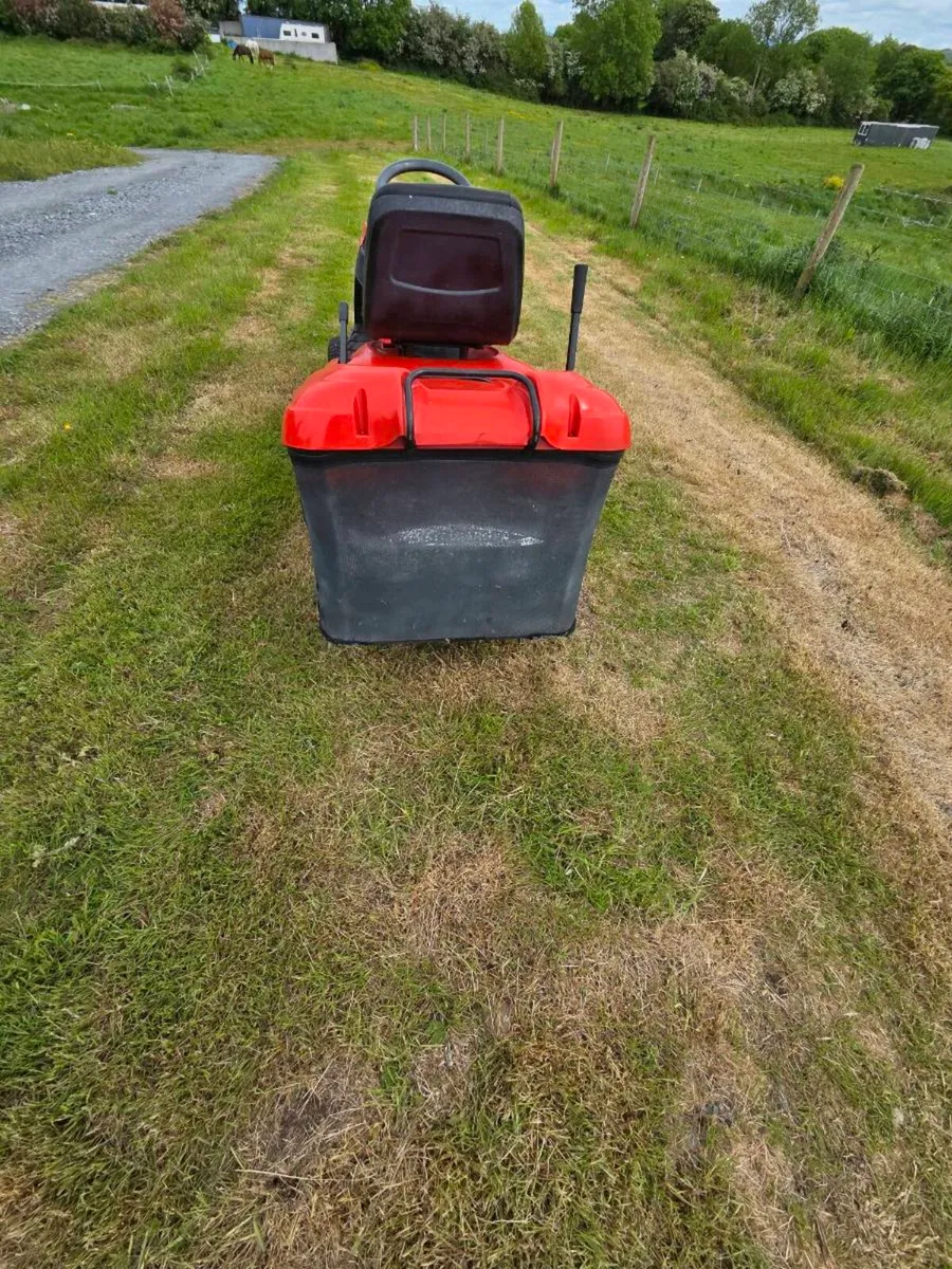 Castle garden ride on mower 22 horse power twin cy - Image 3