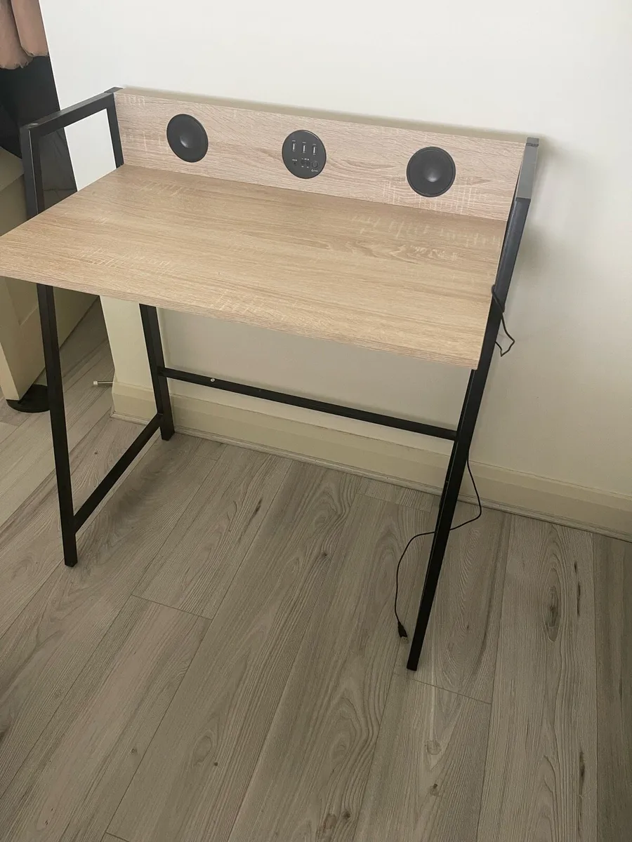 Desk with Bluetooth speakers - Image 1