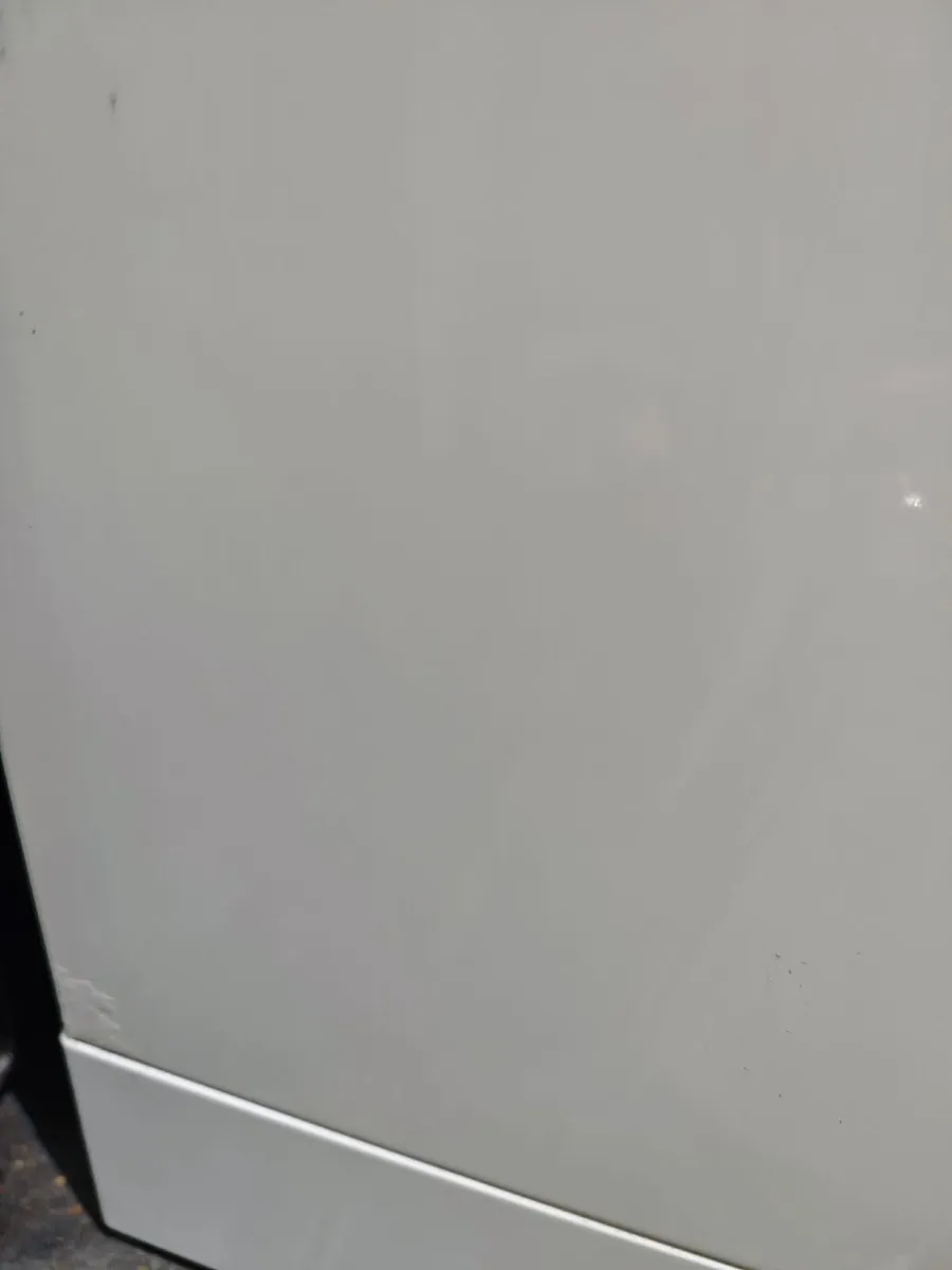 Dishwasher - Image 2