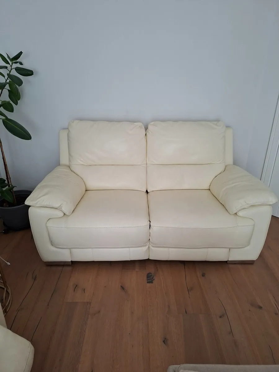 Sofa Leather Recliner with USB Charger - Image 4