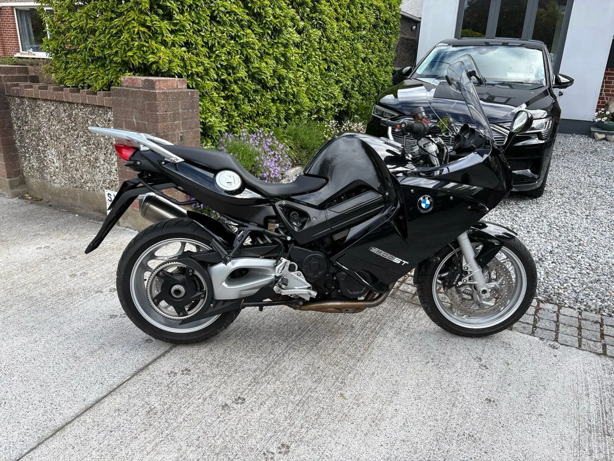 BMW F 800 ST - Image 2