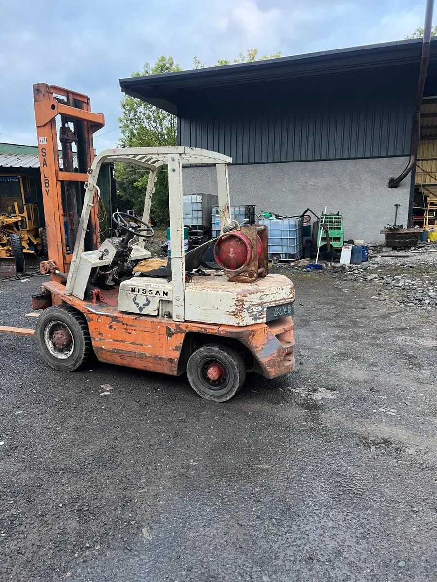 Nissan 2.5ton gas forklift - Image 4