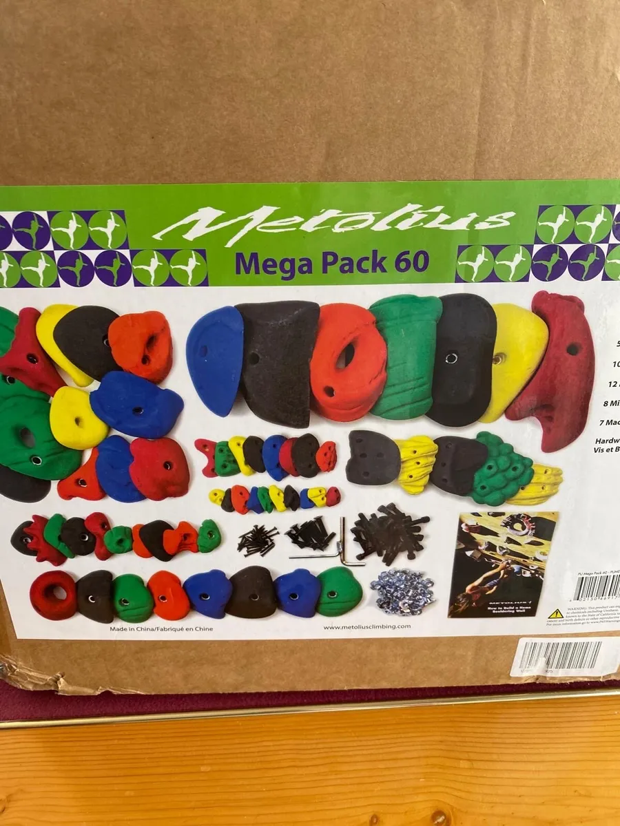 Climbing wall holds and grips - Image 1
