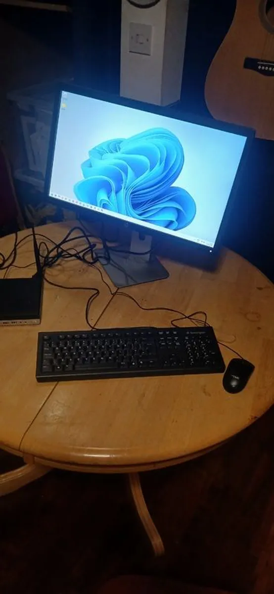 Mini HP EliteDesk 800 G3 Win 11 - Image 1