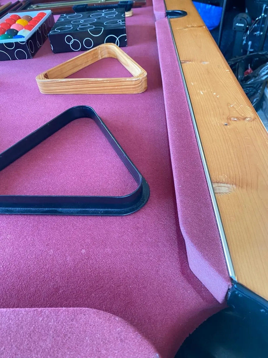 Pool table - Image 2