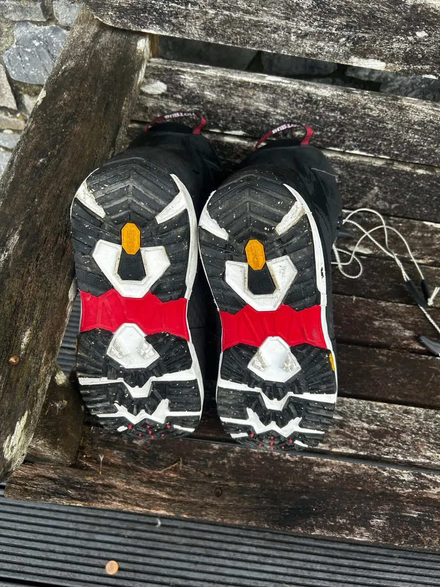 Snowboard Boots - Image 1