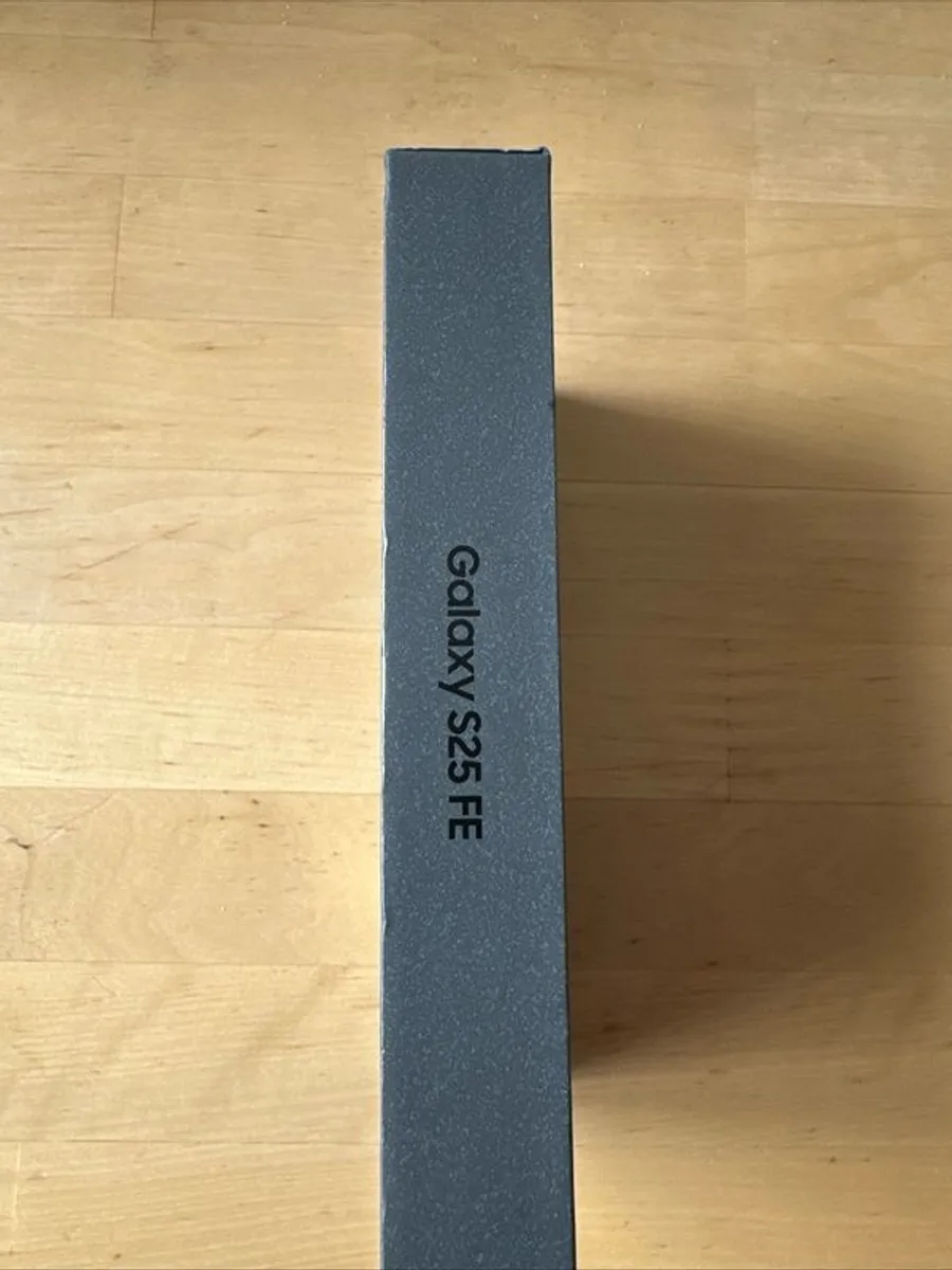 samsung S25 fe 128gb Unlocked - Image 4