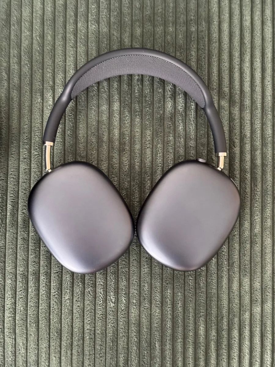 Apple AirPods Max 2  (2026 Model) - Image 2