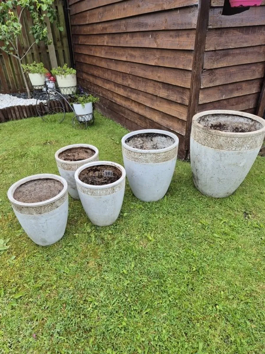 garden outside pots