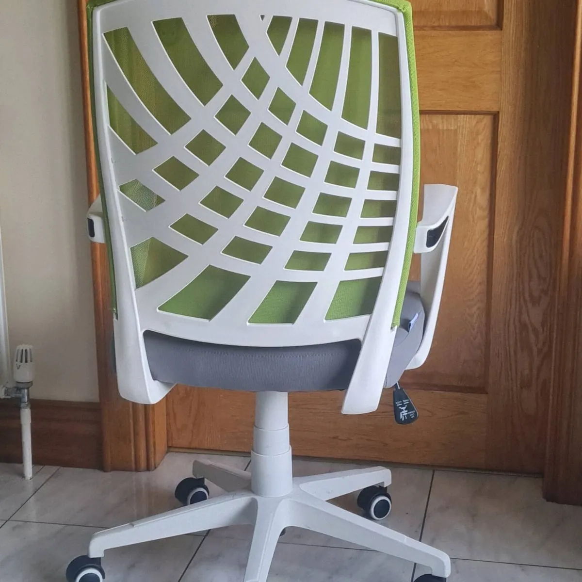 12 x netback office chairs - Image 3