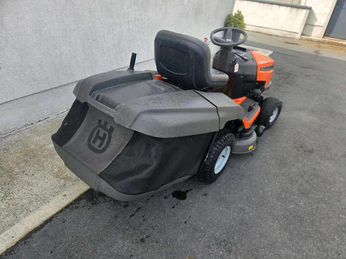 Husquvana hydro lawnmower for sale - Image 4